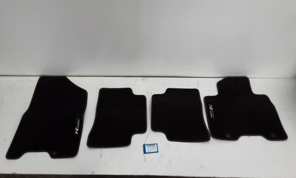 JEU DE TAPIS Hyundai Tucson (TL) (01-2015/05-2023), Hyundai Motor Deutschland GmbH, Kaiserleipromenade 5
63067  Offenbach am Main, DE