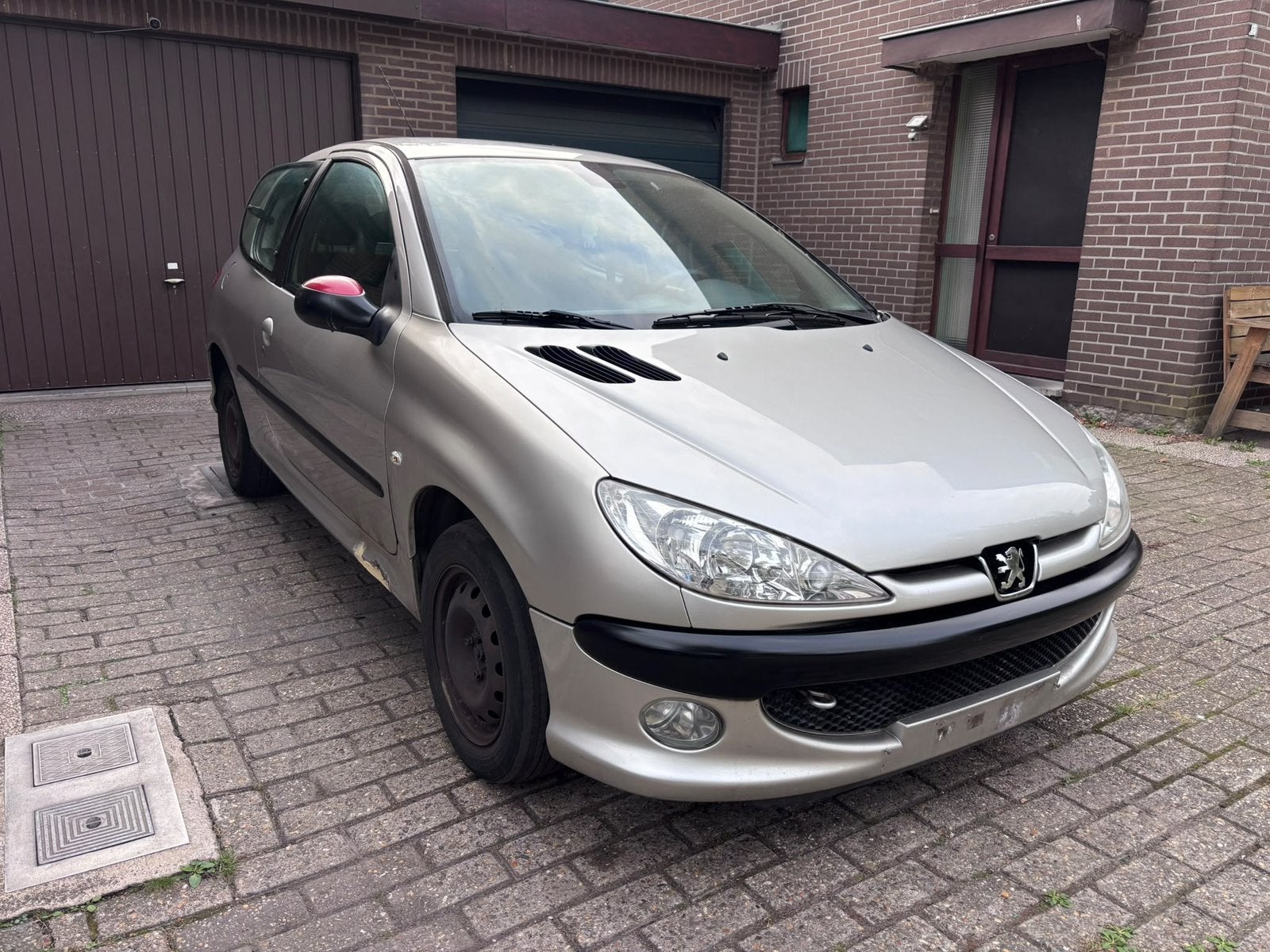 206 1l4 essence 75cv 97000kms certifiés carpass complet, Autos, Achat, Particulier, Essence