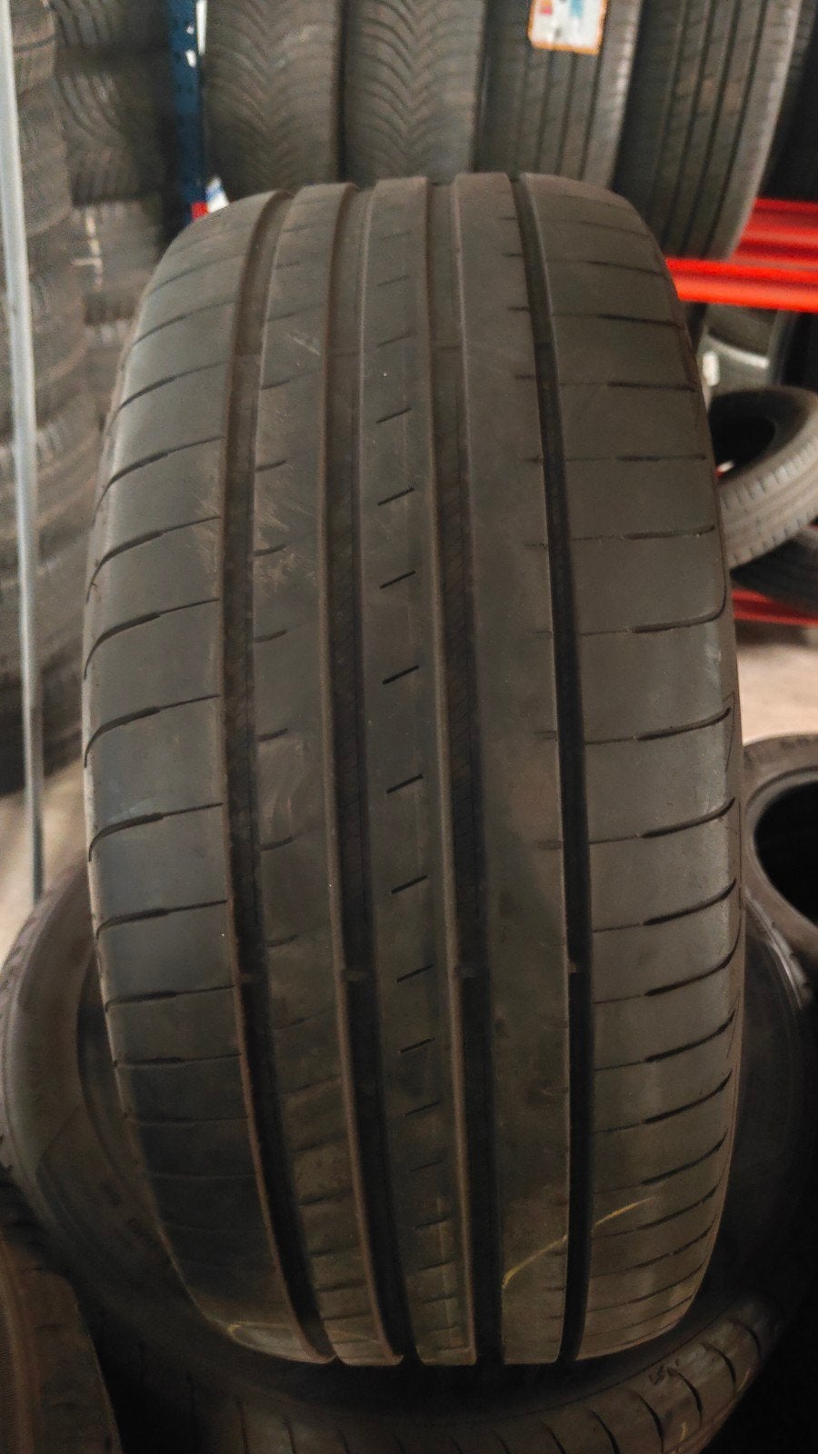 225/40r18 Goodyear 45€ chacun avec montage, Enlèvement