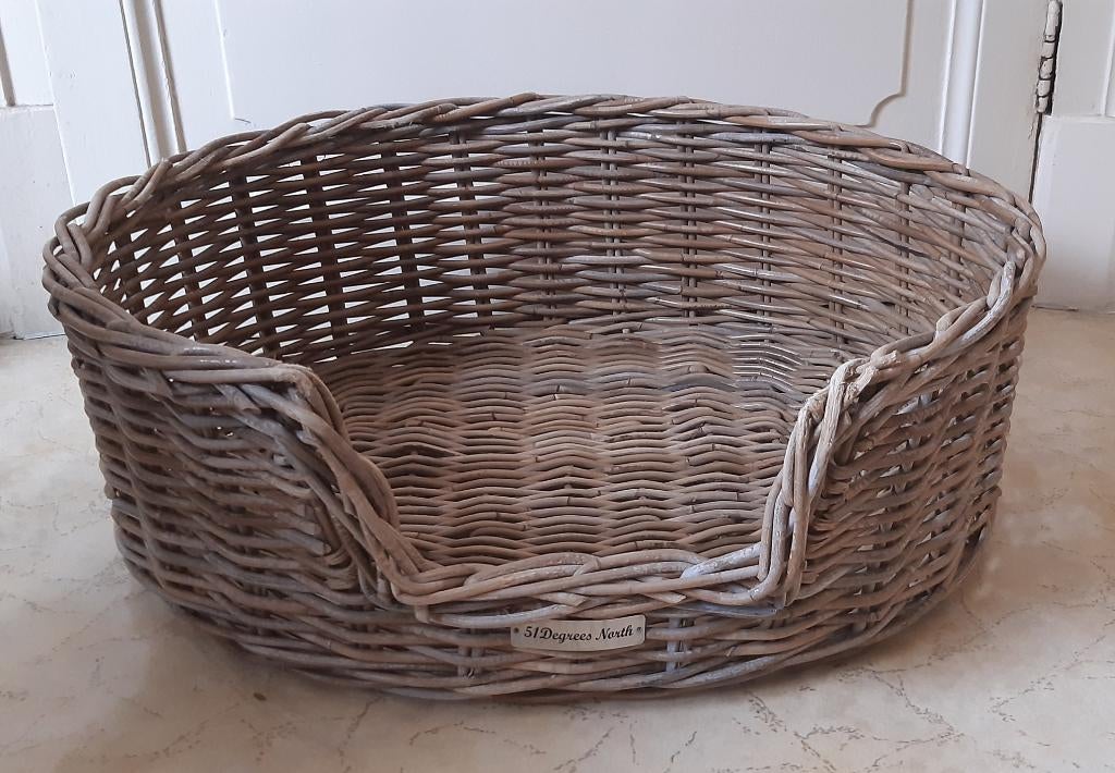 Rotan ovalen hondenmand  (51 Degrees North ) 70 cm, Dieren en Toebehoren, Ophalen, Gebruikt, Riet