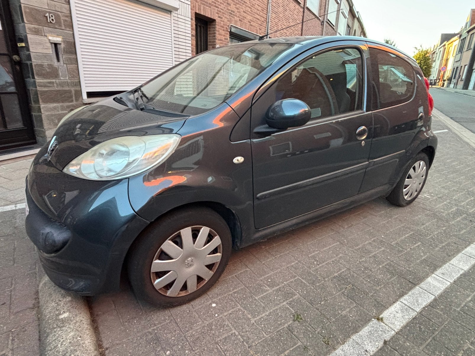 Peugeot 107/1.0 benzine/word gekeurd voor verkoop, Auto's, Voorwielaandrijving, 4 zetels, Bedrijf, Electronic Stability Program (ESP)