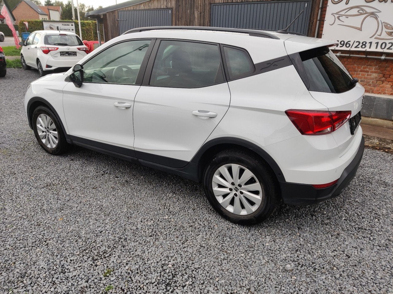 SEAT Arona Arona TSI 95pk *NAVI*APP*NIEUWE STAAT* (bj 2023), Auto's, Seat, Voorwielaandrijving, Stof, Gebruikt, 95 pk