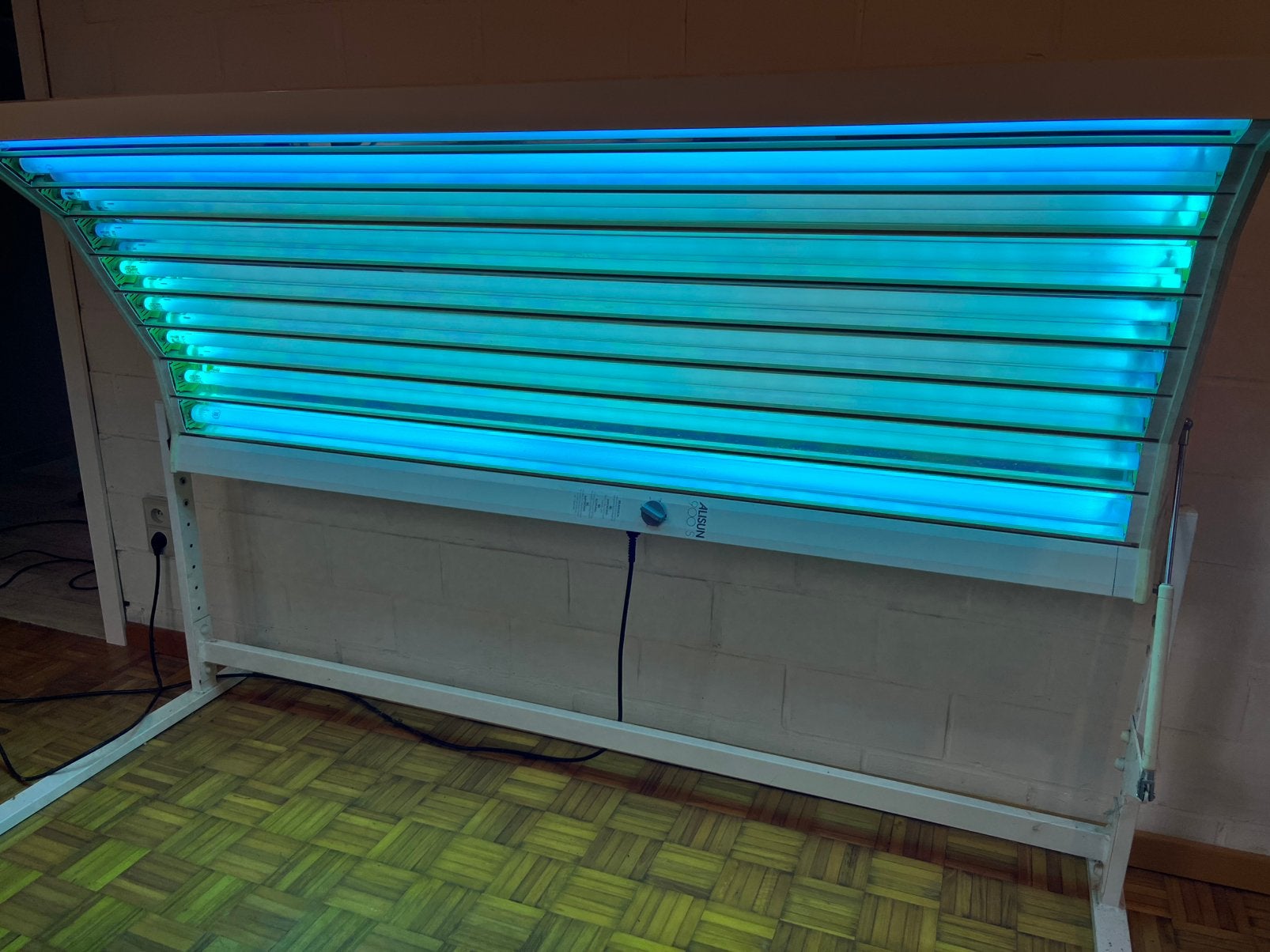 Hemel zonnebank Alisun 900S - Goede staat, Elektronische apparatuur, Ophalen, Zo goed als nieuw, Zonnebank enkelzijdig, Minder dan 10 lampen