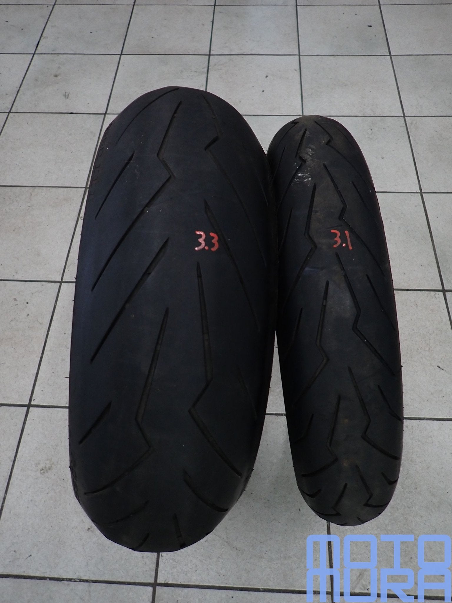 Set Pirelli Diablo Rosso 3 190/55ZR17 120/70ZR17M/C Rosso II, Gebruikt, -, -, Ophalen of Verzenden