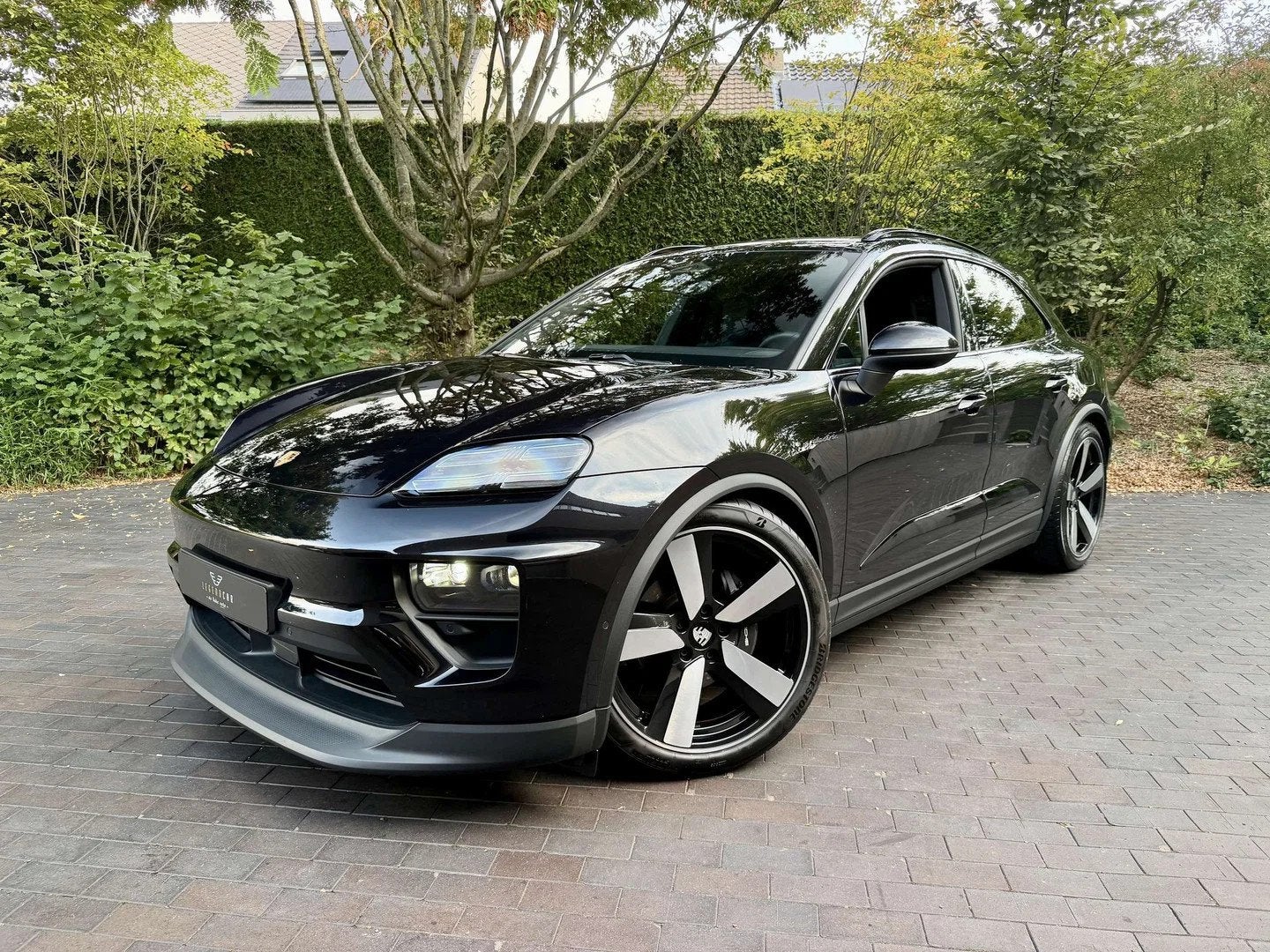 Porsche Macan EV 100 kWh/Pano/ACC/Surround View/Matrix/22"/L, Cuir, 360 ch, Achat, Euro 6