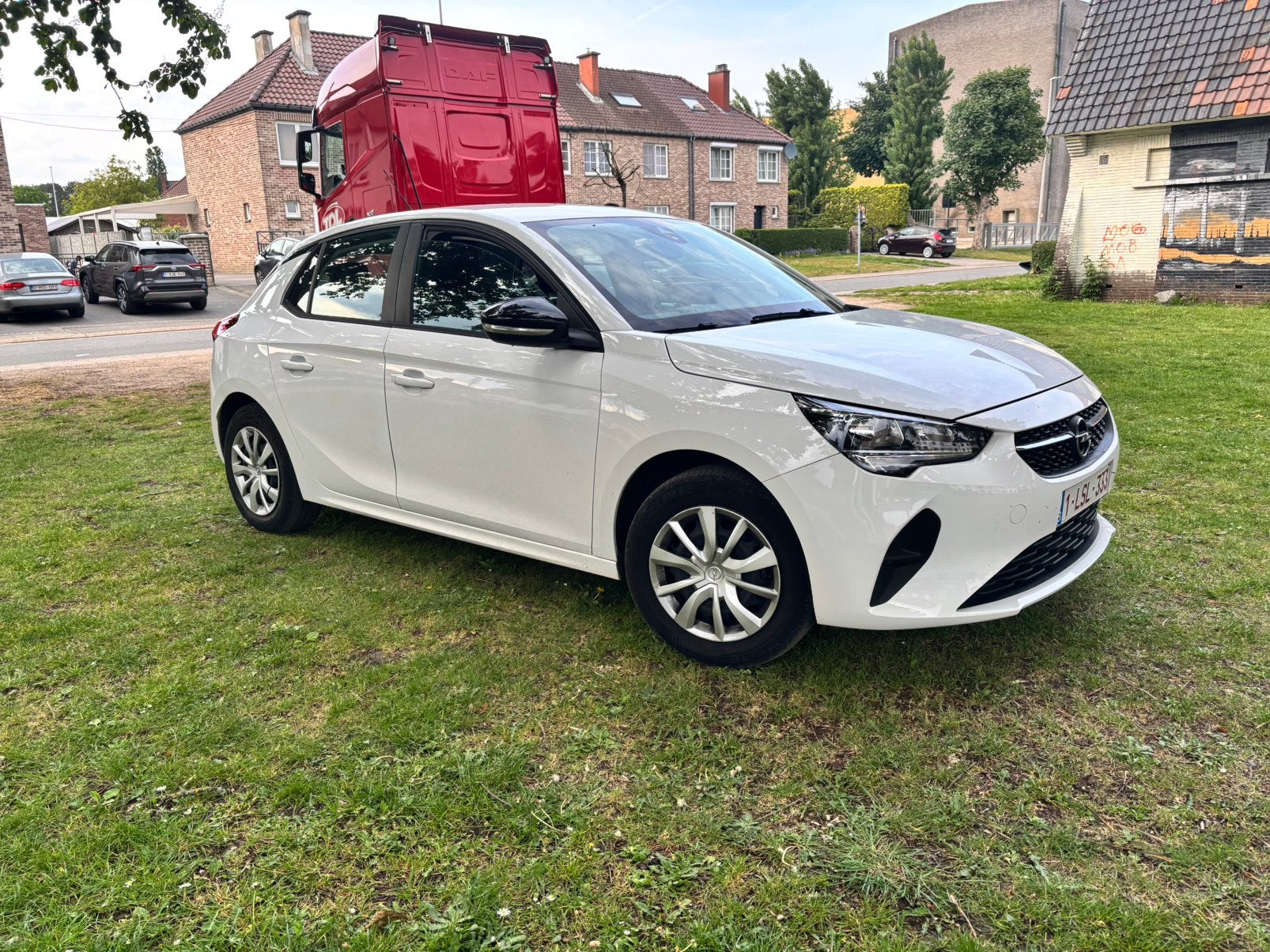 Opel corsa benzine eerste eigenaar + onderhoudsboek, Voorwielaandrijving, Dealer onderhouden, Stof, 1198 cc
