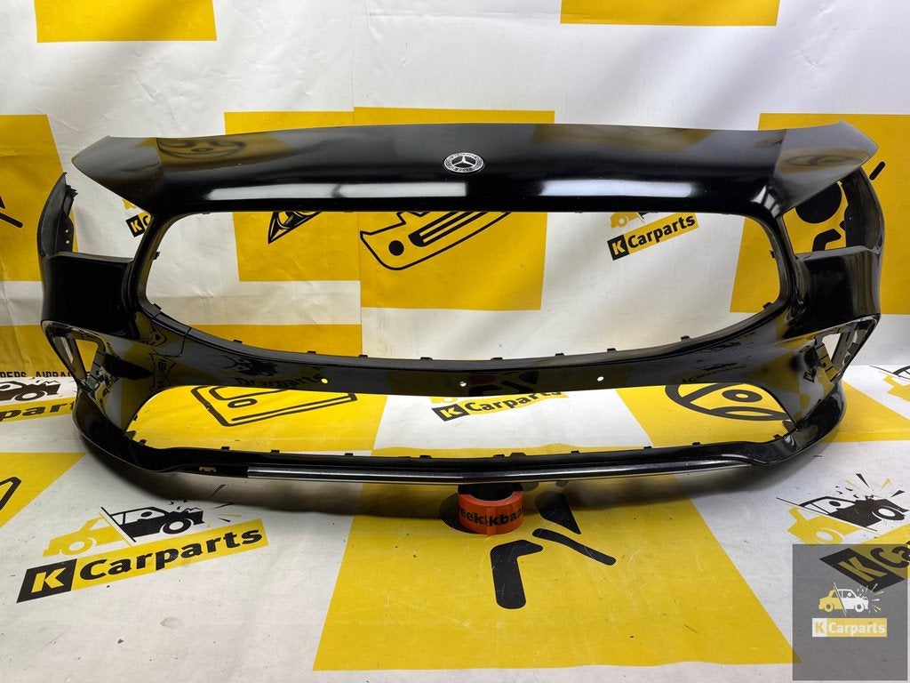 Voorbumper Mercedes CLA Klasse W118 origineel bumper A118885, Gebruikt, Mercedes-Benz AG, Voor, Mercedes-Benz