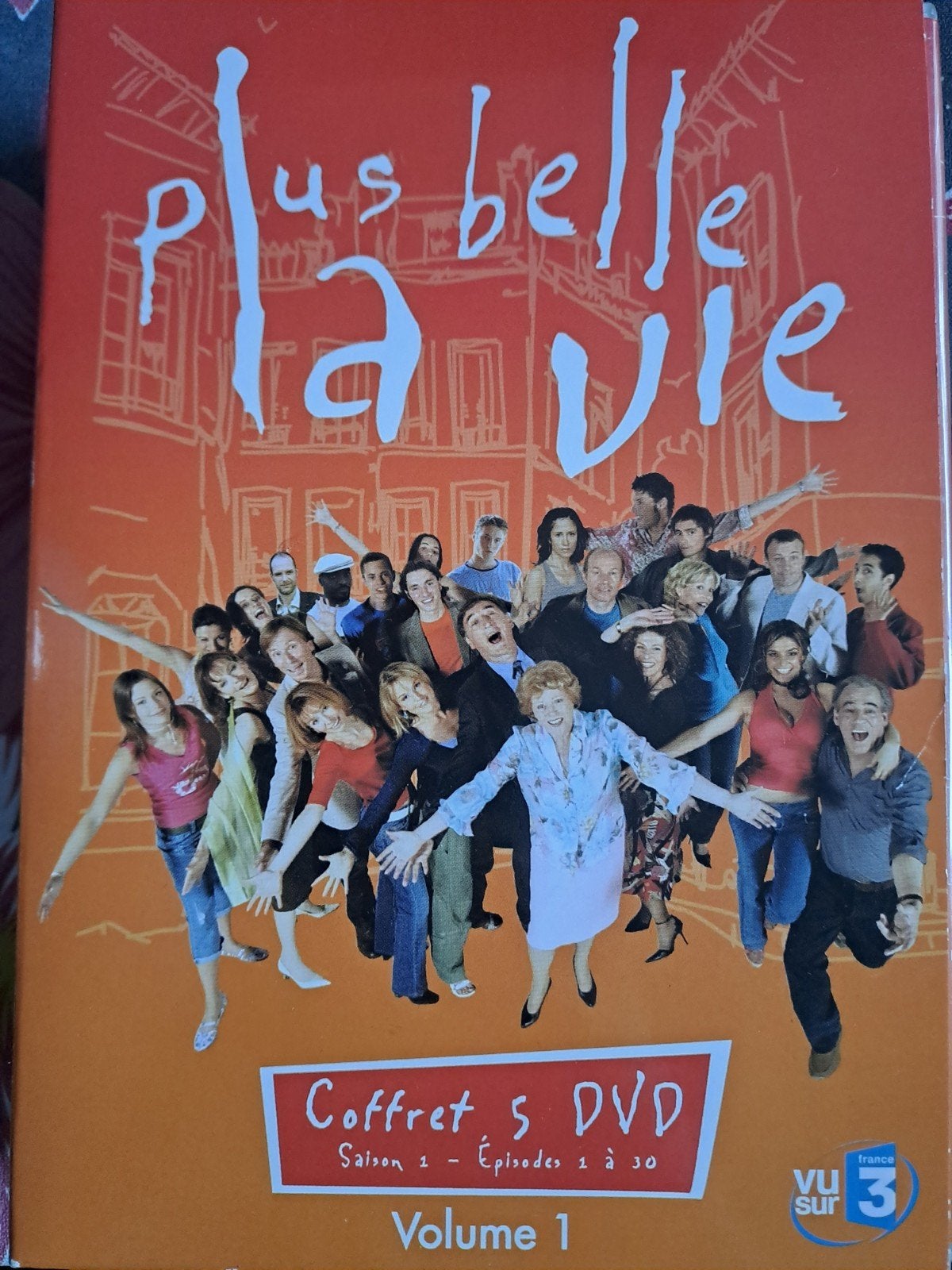 Plus Belle La Vie - saison 1 en 2 Volumes, Enlèvement, Saison 1