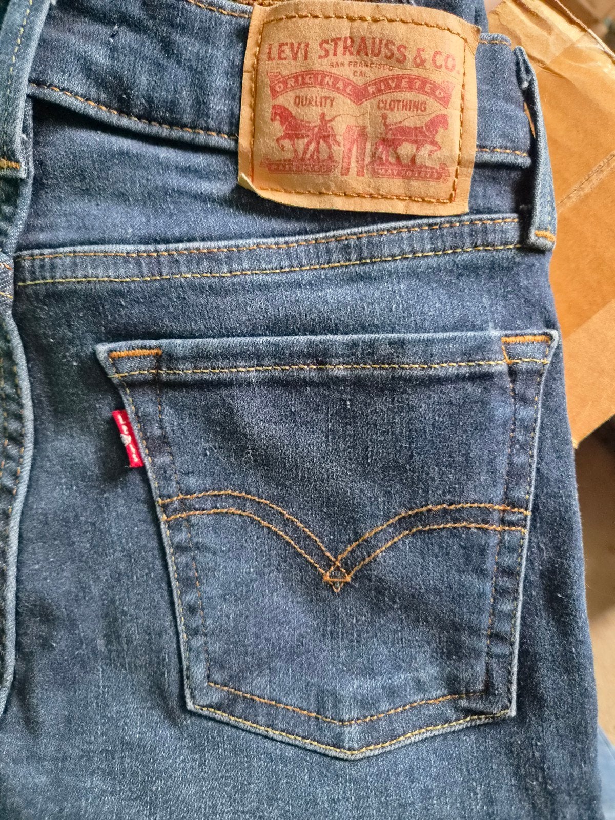 Levis skinny jeans maat 24, Kleding | Dames, Ophalen