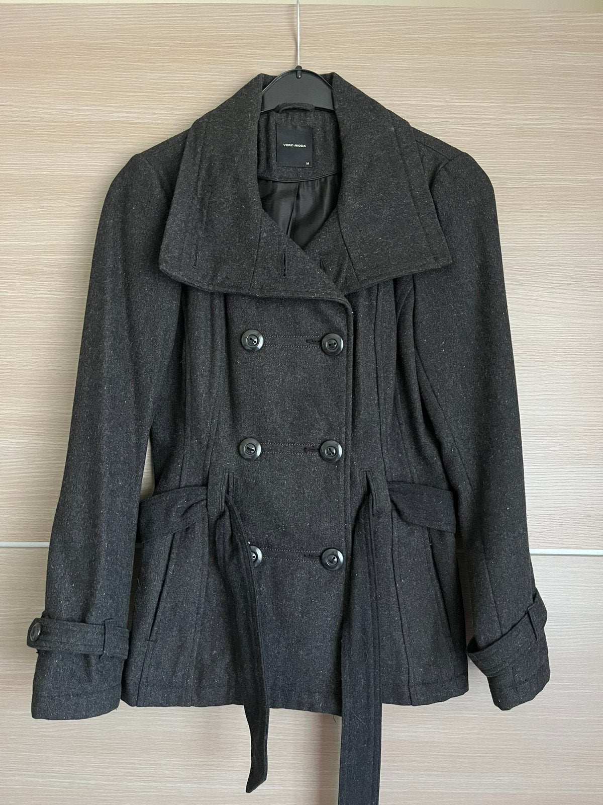 Grijze wollen trenchcoat Vero Moda - maat M, Kleding | Dames, Ophalen of Verzenden, Maat 38/40 (M), Grijs