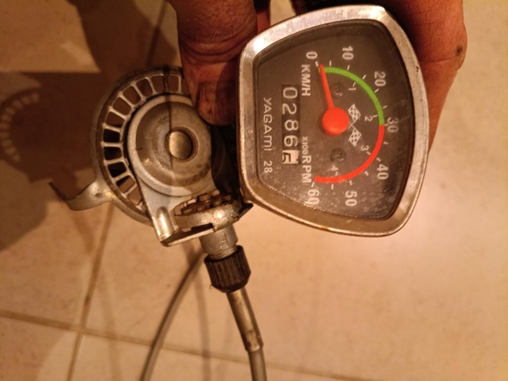 Yagimi 28 teller met de VDO en tellerkabel, Ophalen of Verzenden