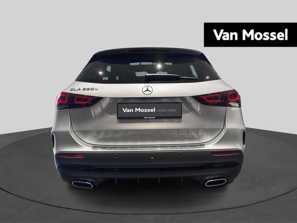 Mercedes-Benz GLA 250 e AMG Line + PANORAMISCH DAK + CARPLAY, Auto's, Stof, 4 cilinders, 16 kWh, Plug-in hybride