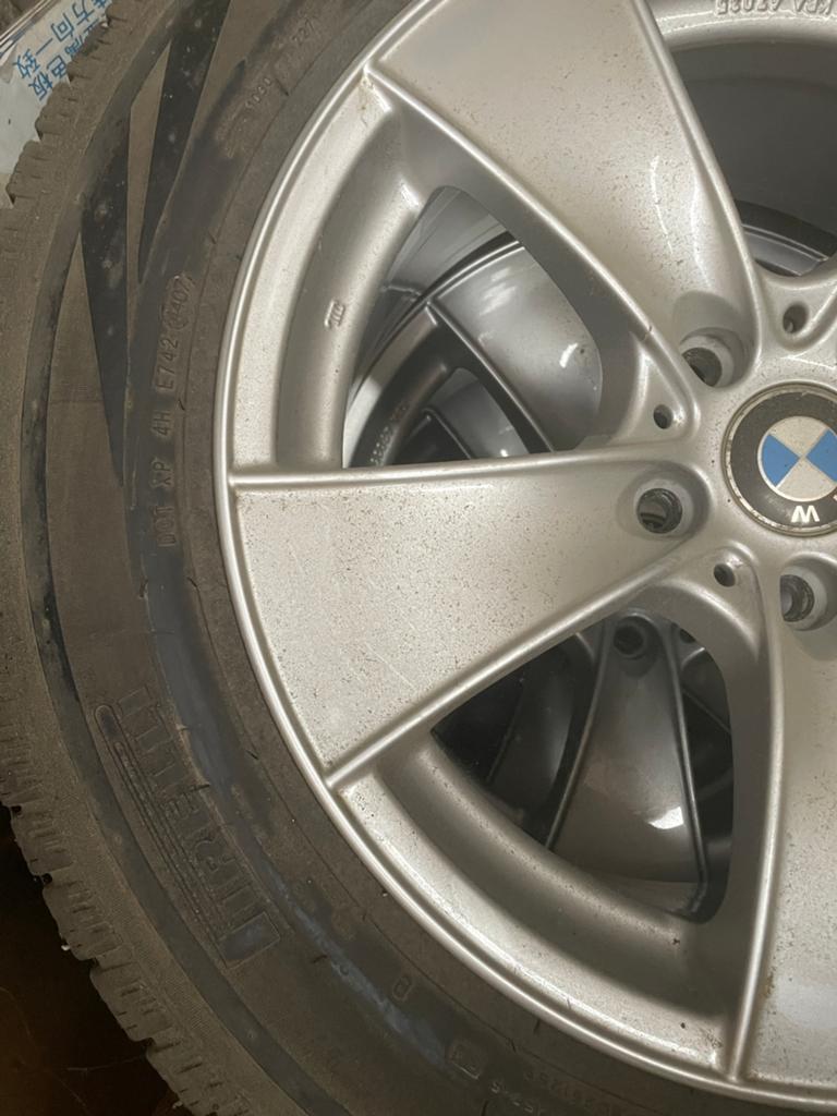 18" BMW X5 Velgenset - Pirelli Scorpion winterbanden, Auto-onderdelen, Banden en Velgen, Banden en Velgen, Winterbanden, 18 inch