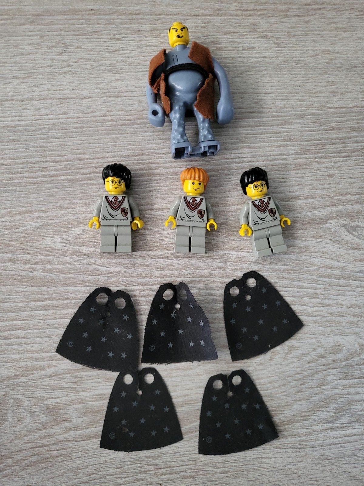 3 figurines + 5 capes Lego noires, Enlèvement ou Envoi