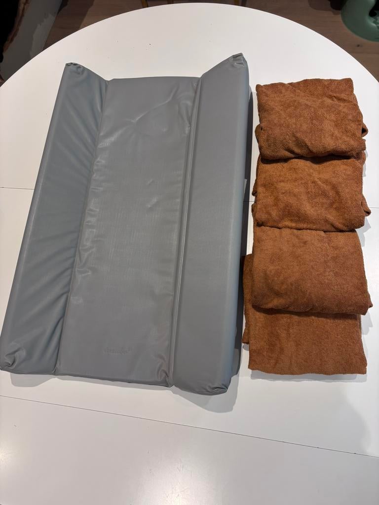 Verschoonkussen Dreambee (incl 4 overtrekken Jollein), Kinderen en Baby's, Ophalen, Gebruikt