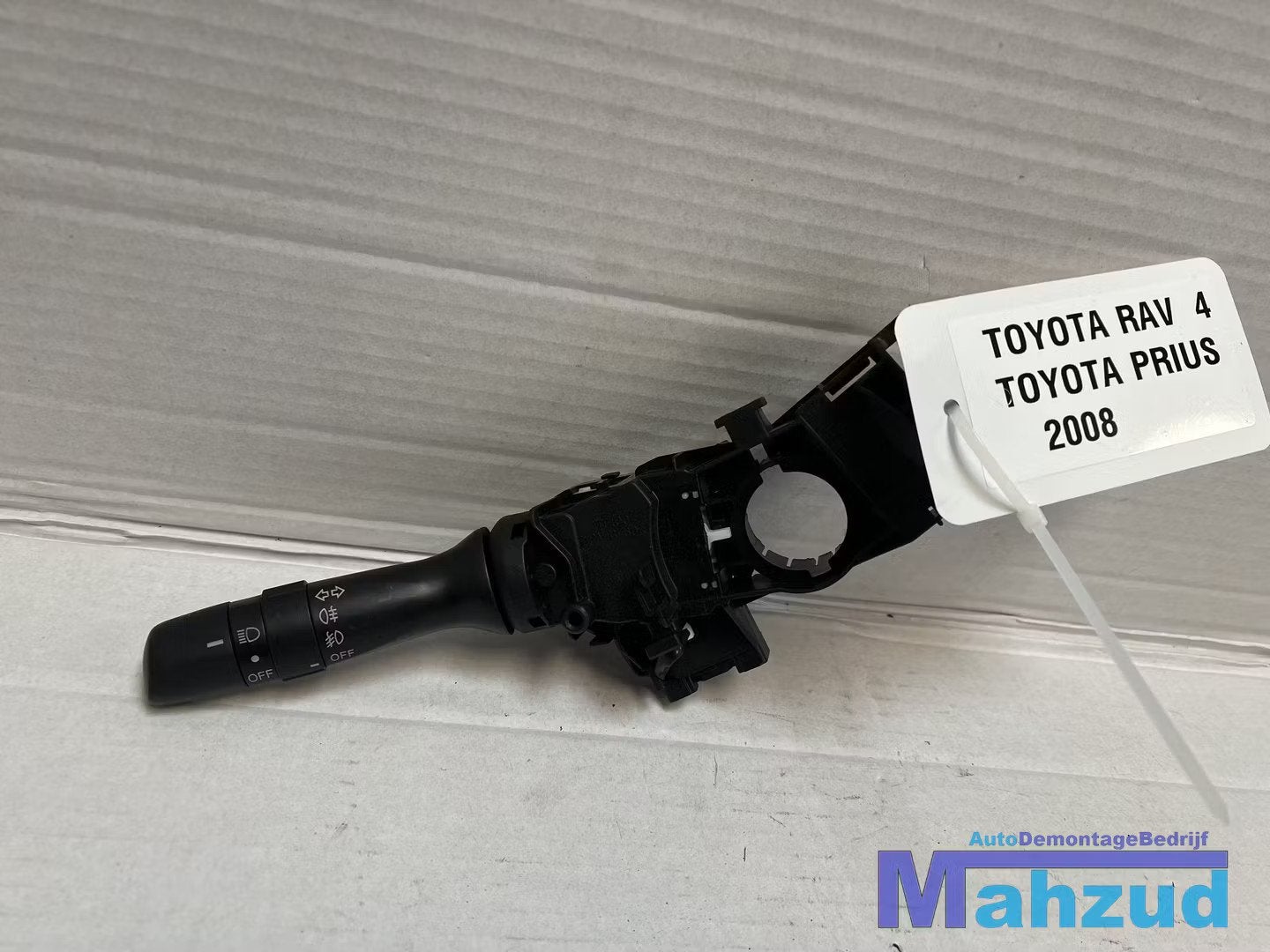 TOYOTA RAV 4 PRIUS Licht schakelaar 2006-2010 17F100, Autos : Pièces & Accessoires, Info@toyota.co.jp, Toyota Motor Corporation