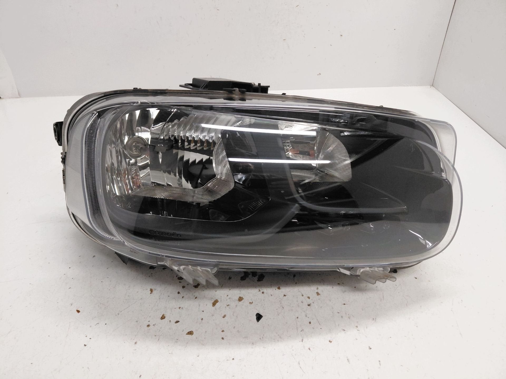CITRO N Berlingo IV Osobowe Koplamp 9816825080, Gebruikt, Citroën, Stellantis N.V., Taurusavenue 1
2132 LS  Hoofddorp, NL