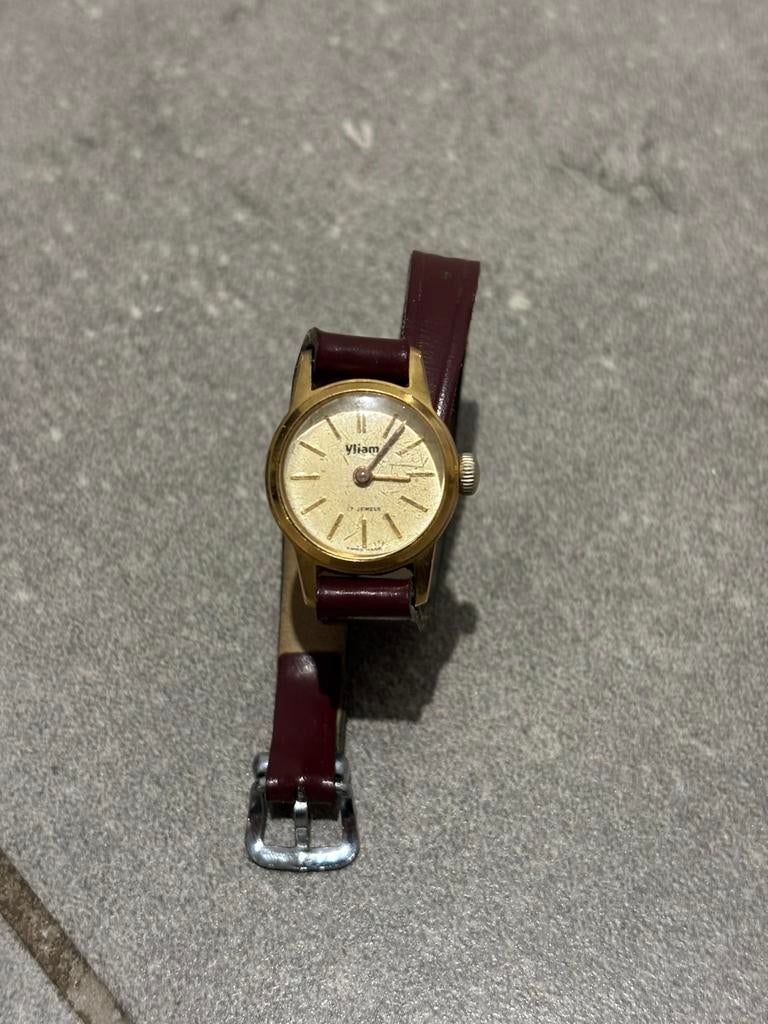 Montre femme Yliam, Enlèvement ou Envoi, Montre-bracelet, Autres marques, Avec bracelet