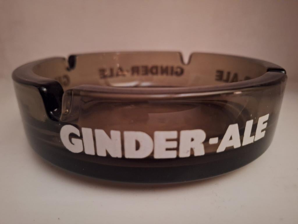 Grote glazen asbak Ginder Ale bier brouwerij Martinas Mercht, Verzamelen, Biermerken, Ophalen of Verzenden
