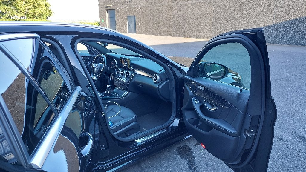Mercedes-Benz C220d AMG line, Auto's, Mercedes-Benz, Dealer onderhouden, Achterwielaandrijving, 4 cilinders, Adaptive Cruise Control