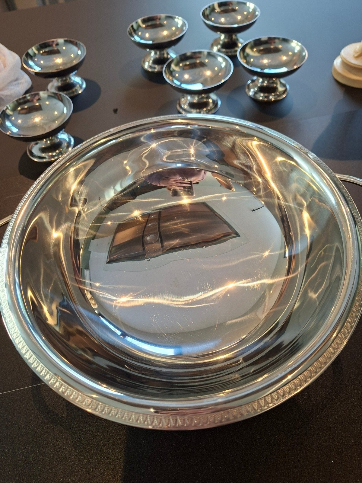 Grande soupière ou legumier en inox. IMPECCABLE., Enlèvement