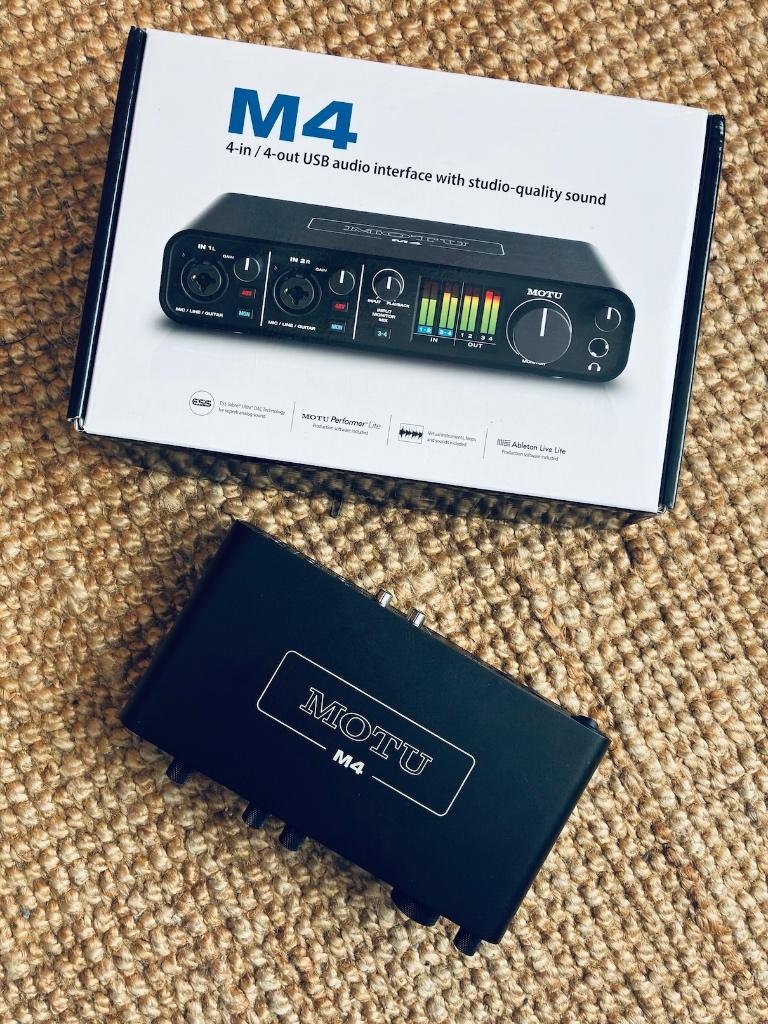 Motu M4, TV, Hi-fi & Vidéo, Appareils professionnels, Enlèvement, Comme neuf, Audio