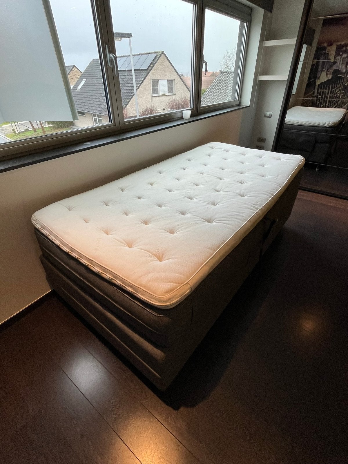 Electrisch ergonomisch bed, Ophalen, Zo goed als nieuw