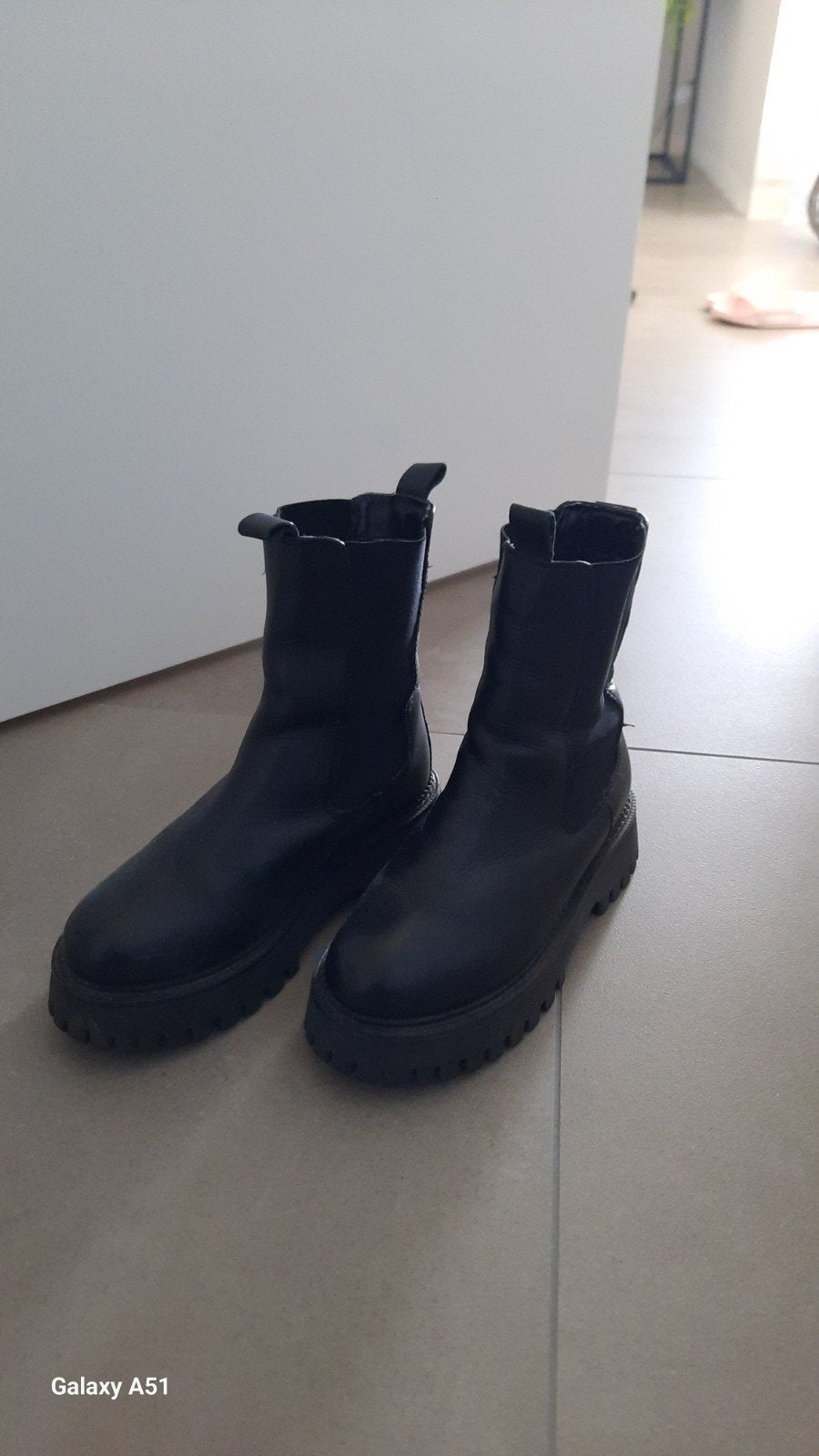 Zwarte chelsey boots/ leder, Kleding | Dames, Ophalen, Zwart, Lage of Enkellaarzen, Zo goed als nieuw