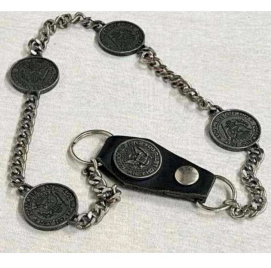 Speciale broek-ketting Band - Ramones hey ho let’s go chain, Verzamelen, Ophalen of Verzenden, Zo goed als nieuw, Kleding