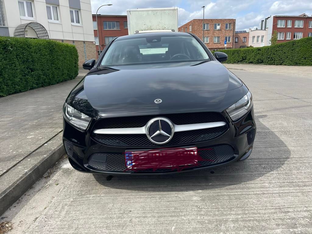 Metcedez- Benz A250e sedan hybride plug in, Auto's, Automaat, 4 deurs, Zwart, Zwart
