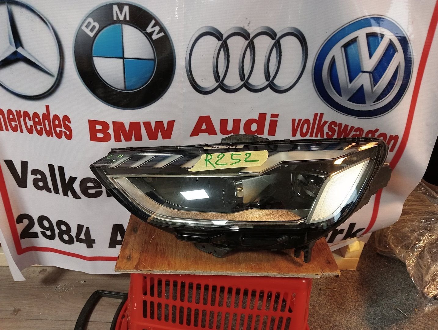 Audi A4 8W0941033D Koplamp links, Gebruikt, -, -, -