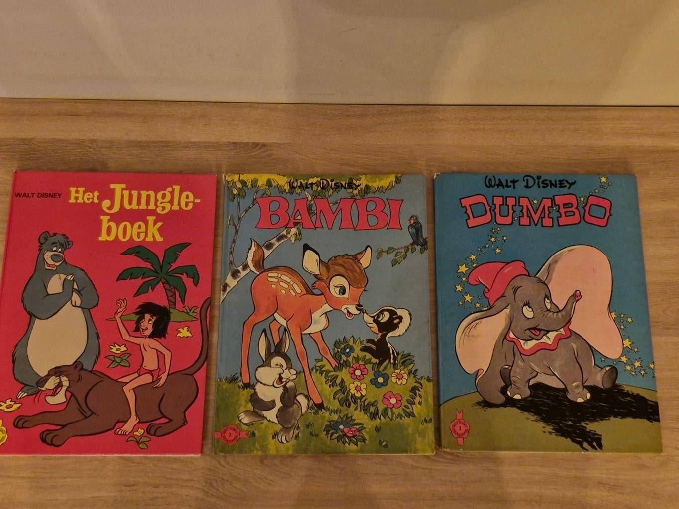 3 x Disney boek, jungle boek,Bambi, Dumbo1971, 1e druk, Ophalen of Verzenden, Gebruikt, Overige typen