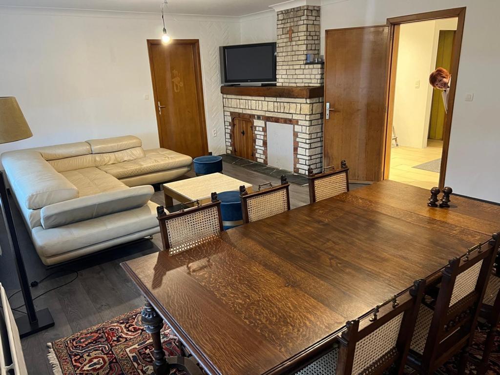 Leren salon + eiken eetplaats in goede staat, Huis en Inrichting, Ophalen