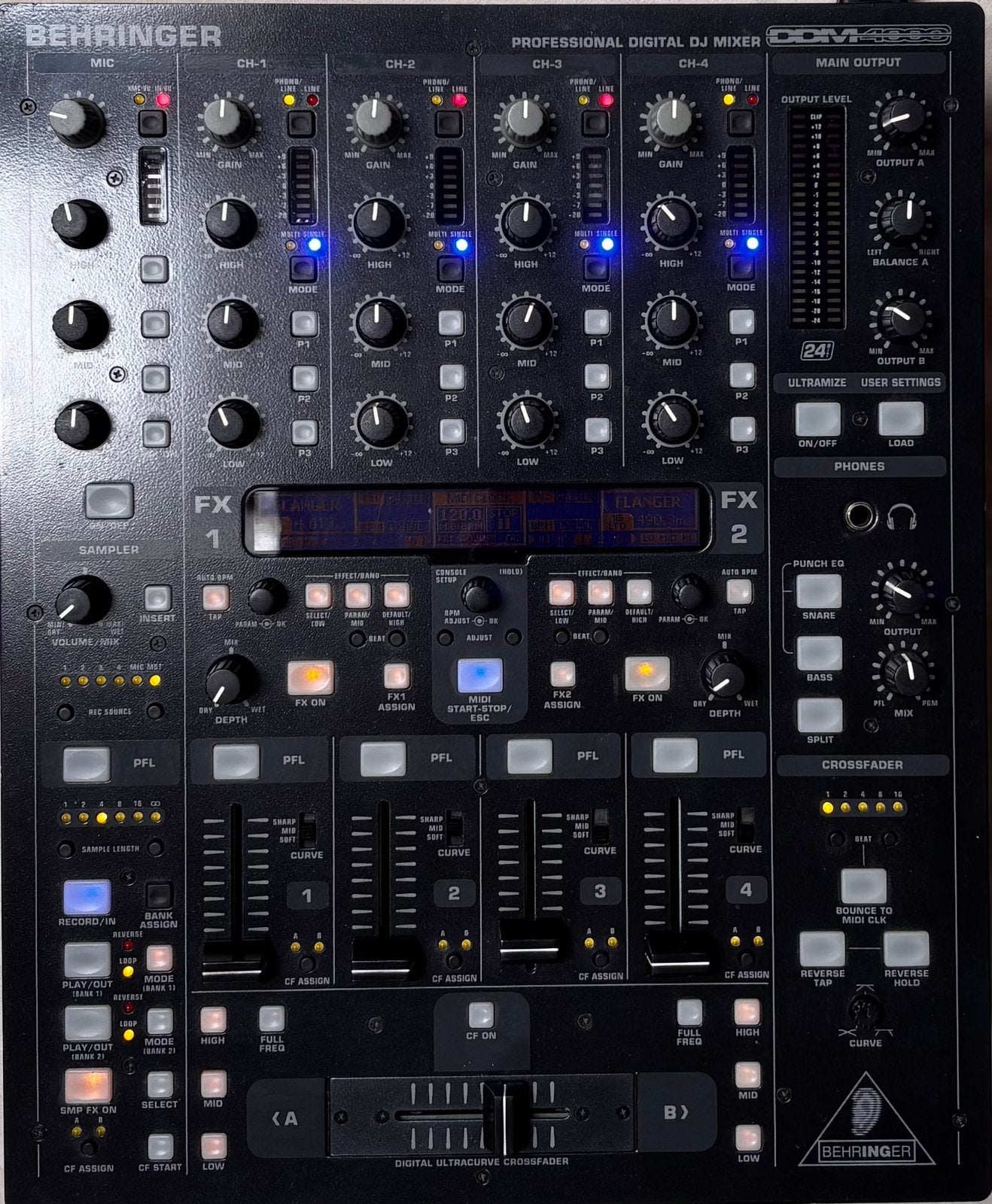 Behringer DDM4000 dj digital mixer, Enlèvement ou Envoi, Comme neuf