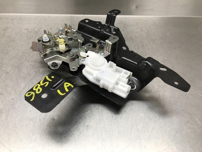 SLOTVANGER ACHTERKLEP Nissan NV 200 (M20M) (01-2010/-), Gebruikt, Nissan