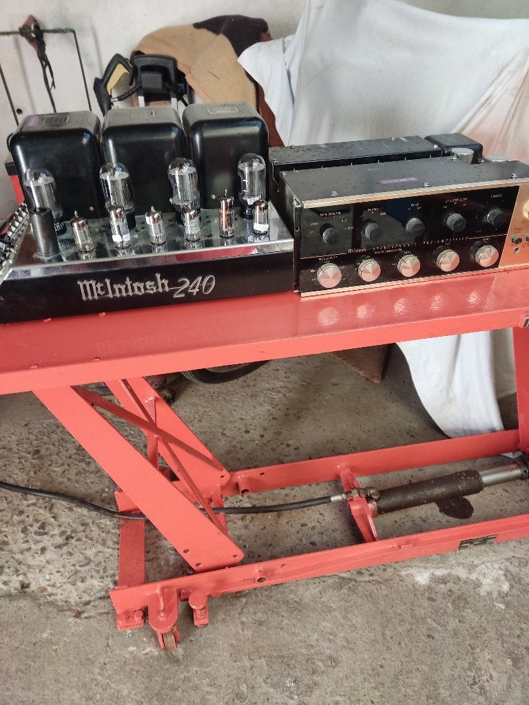MCINTOSH AMP - MC 240 + C20 BUIZENVOORVERSTERKER, Ophalen, Versterker
