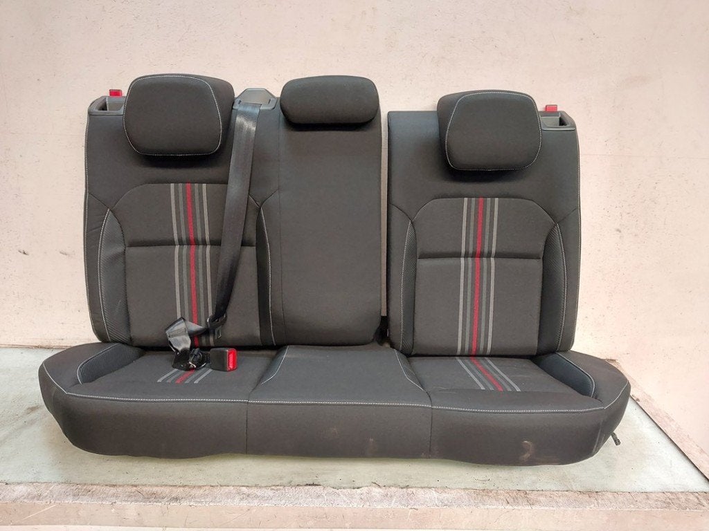 BANQUETTE ARRIÈRE Skoda Octavia (1U2) (01-1996/12-2010), Utilisé, Info@skoda-auto.de, Skoda, Max-Planck-Straße  3-5
64331  Weiterstadt, DE