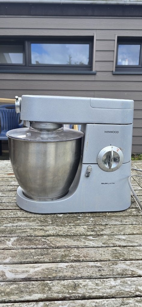 Robot Petrin Kenwood avec accessoire râpe légumes, Résiste au lave-vaisselle, Enlèvement, Utilisé, 4 litres ou plus