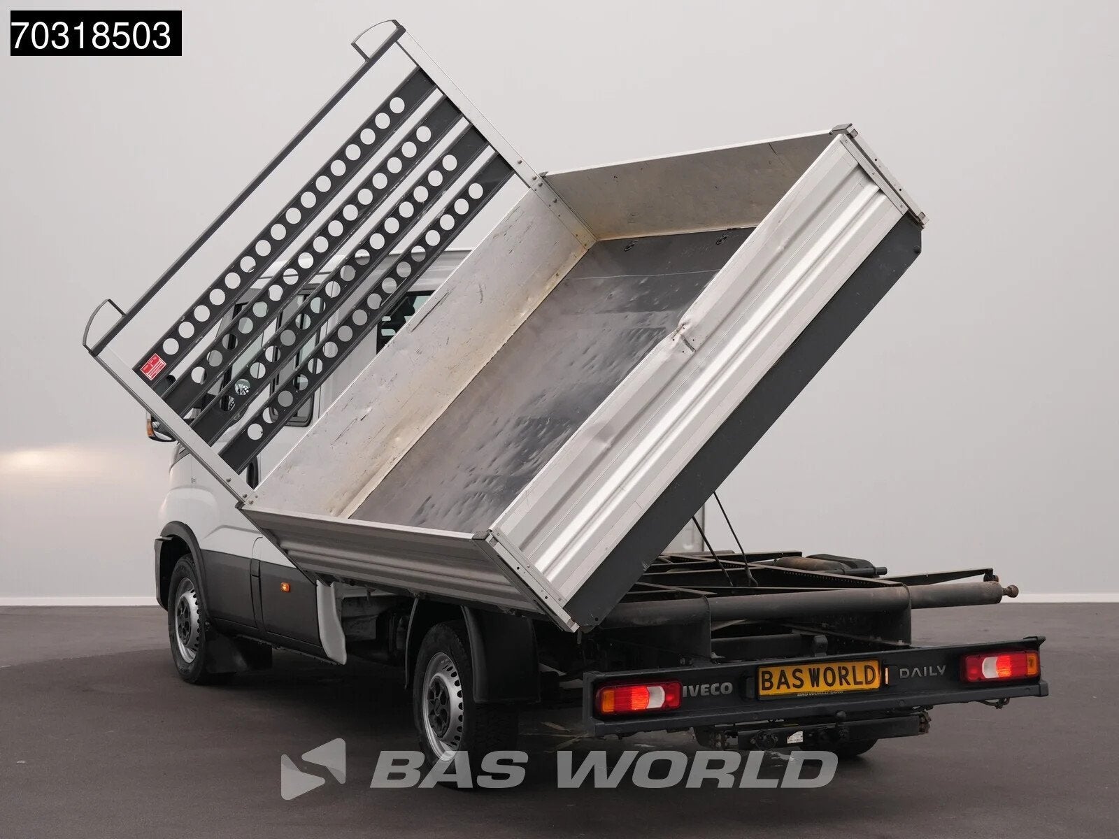Iveco Daily 35S16 Automaat Driezijdige Kipper Dubbel Cabine, Auto's, Bestelwagens en Lichte vracht, Automaat, Stof, Gebruikt, Euro 6