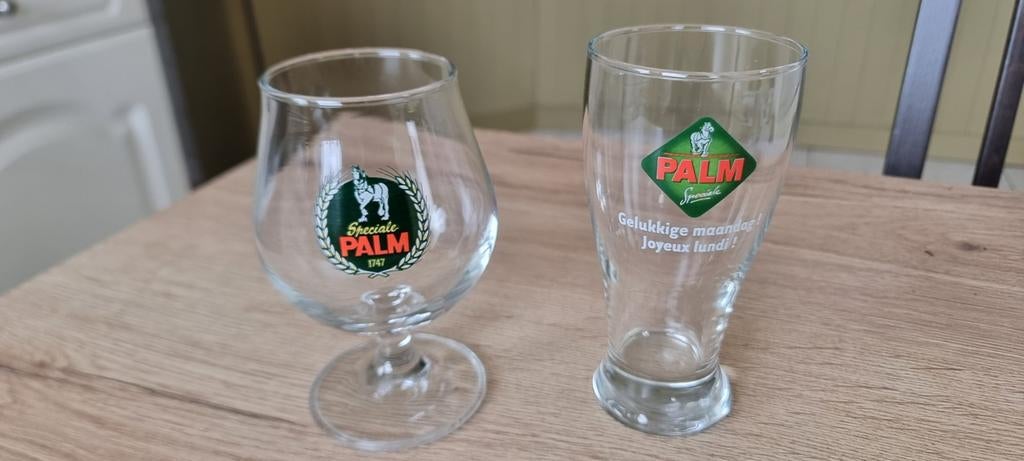 2 verschillende Palm glazen, Enlèvement, Comme neuf, Verre à bière