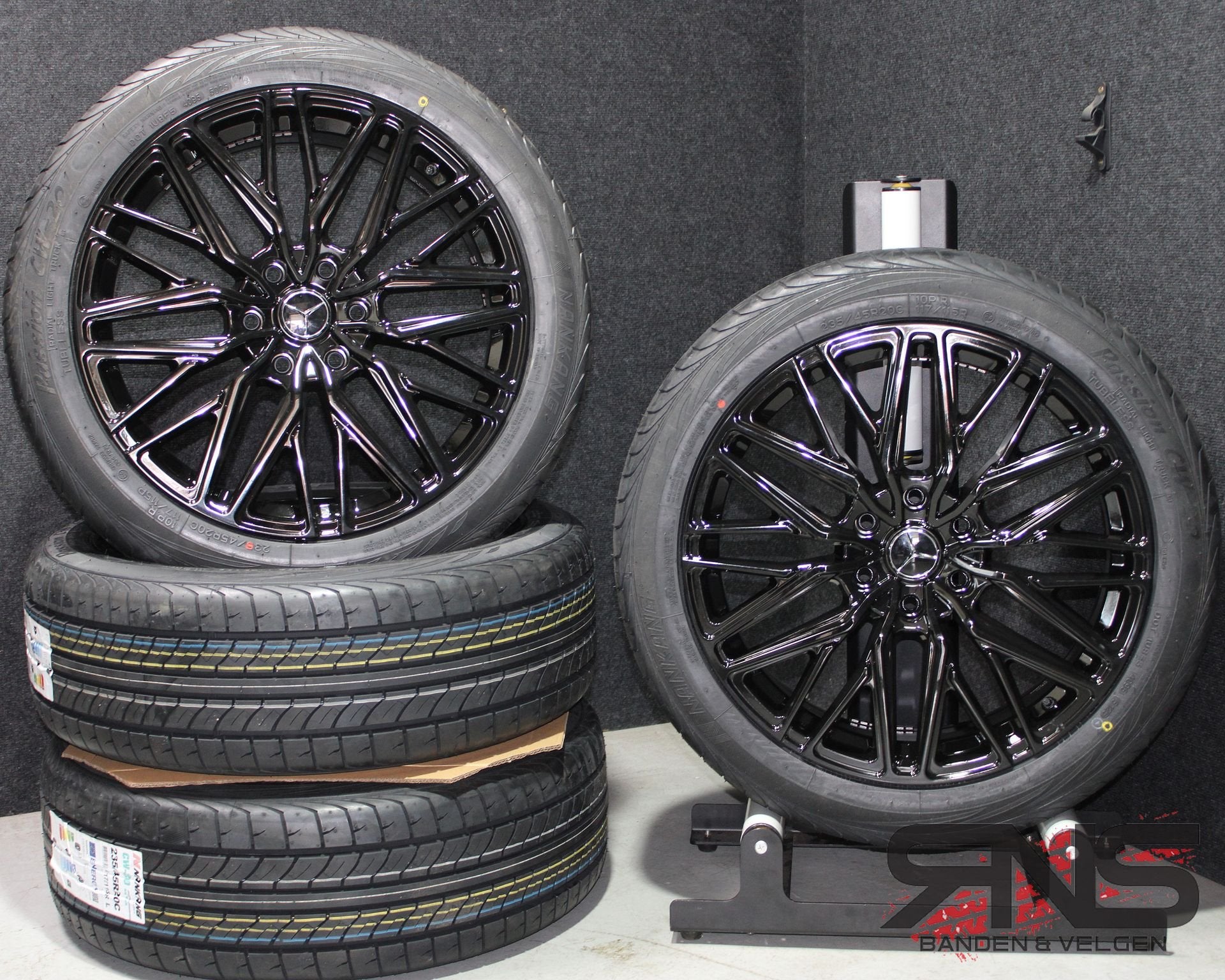 6x130 20 inch  velgen 1250 KG Mercedes Sprinter VW Crafter, Neuf, Pneus et Jantes, Véhicule de tourisme, -
