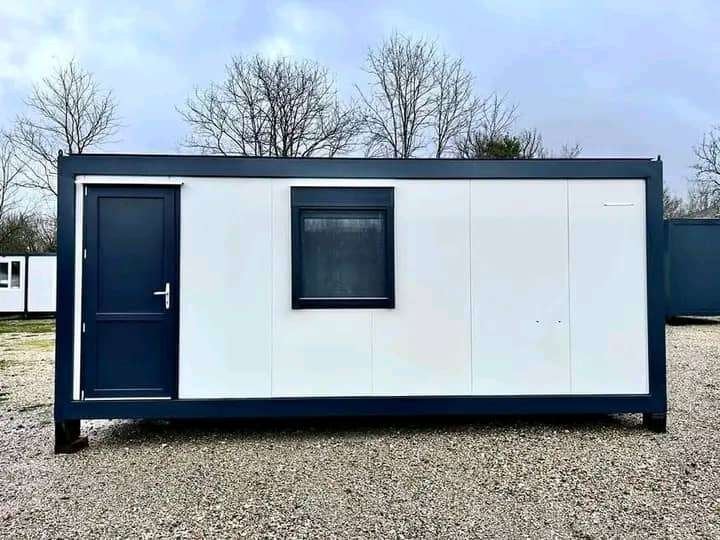 A vendre un conteneur aménagé de 20 pieds de 06 mètre, Bruxelles, Genk, 54 UC, 352 kWh/an