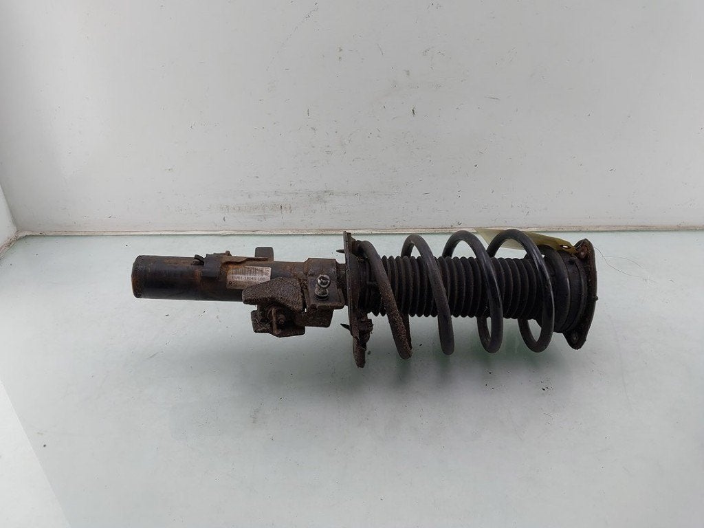 AMORTISSEUR OU ABSORBEUR DE CHOC AVANT DROIT Ford Focus 3, Henry-Ford-Straße  1
50735  Köln, DE, Ford-Werke GmbH, Kunden@ford.com