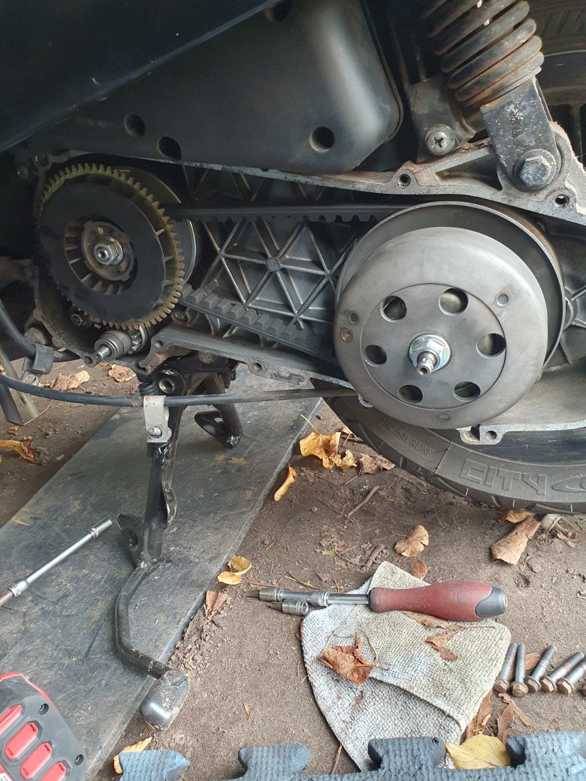 Onderhoud en reparatie aan scooters Diksmuide, Fietsen en Brommers, Brommeronderdelen | Algemeen, Ophalen