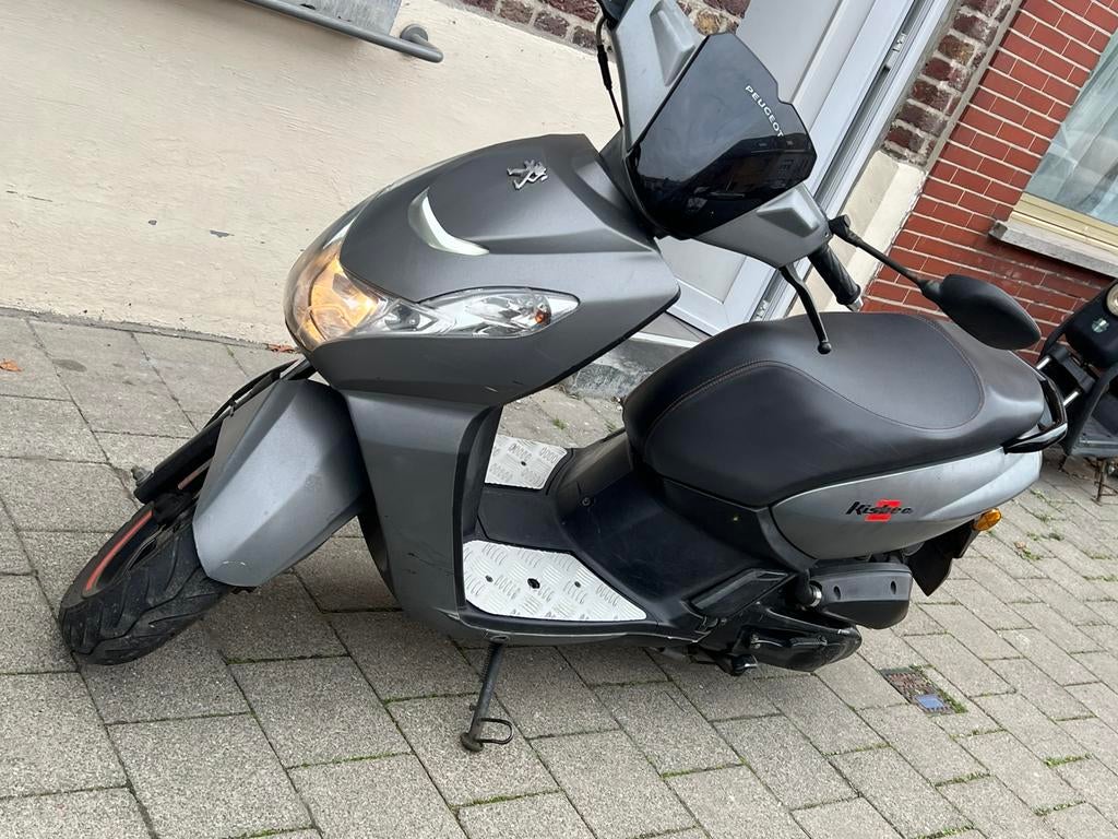 Peugeot kisbee RS, Ophalen, Zo goed als nieuw