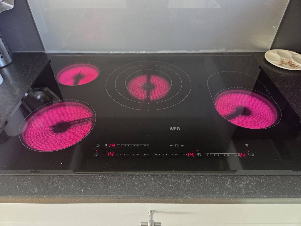 Glaskeramische kookplaat, Elektronische apparatuur, Ophalen, Gebruikt, 4 kookzones, Inbouw