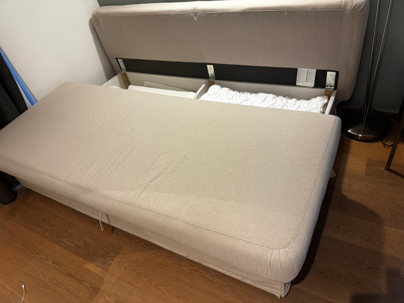 Zetelbed - uitklapbaar, Huis en Inrichting, Slaapkamer | Slaapbanken, Ophalen, Gebruikt, Beige, 140 cm
