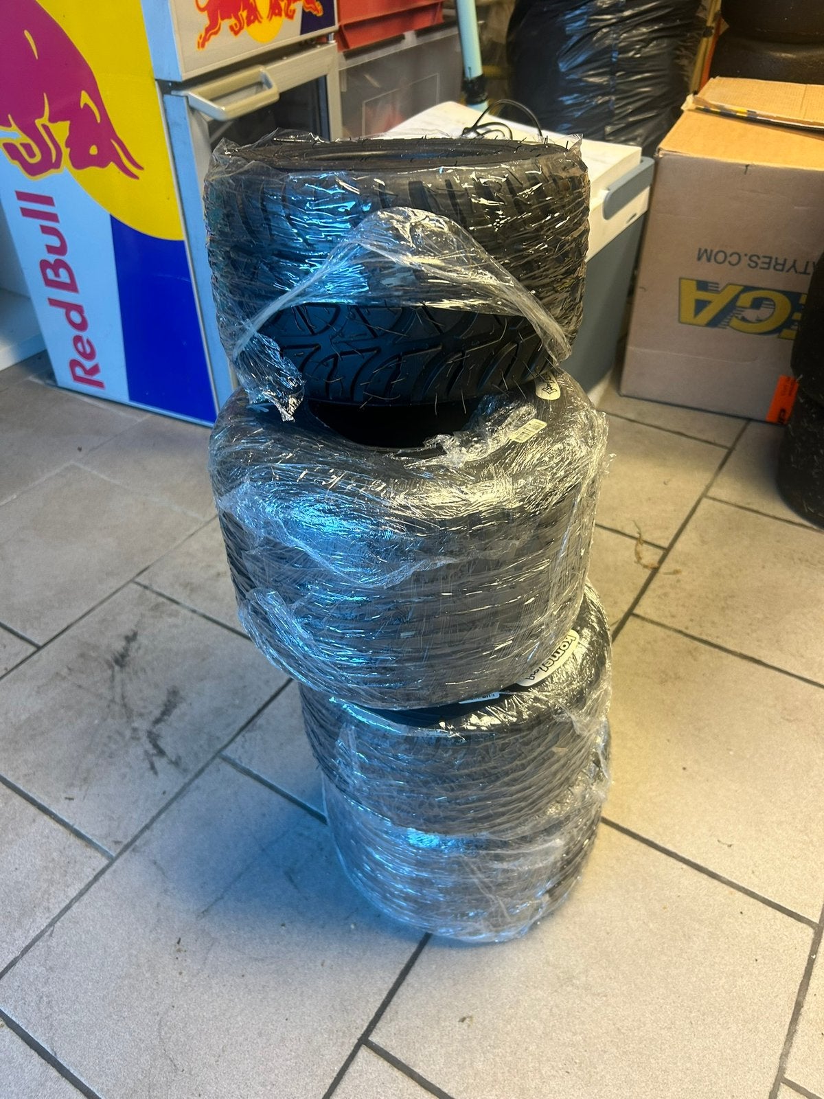Pneus Komet karting, Enlèvement, Neuf