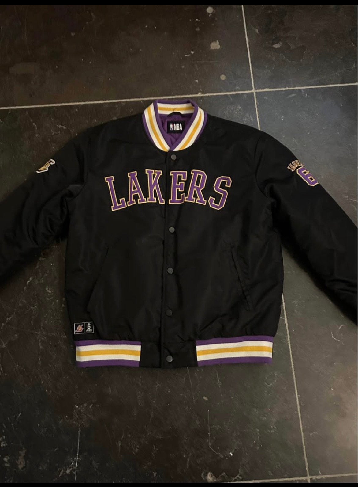 Lakers jas, Ophalen of Verzenden, Zo goed als nieuw, Maat 46 (S) of kleiner