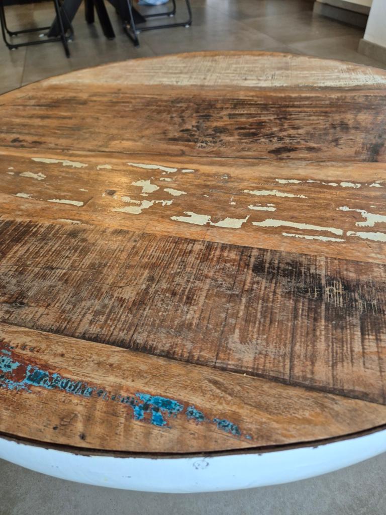 Salontafel in wit gelakt staal en mangohout., Ophalen